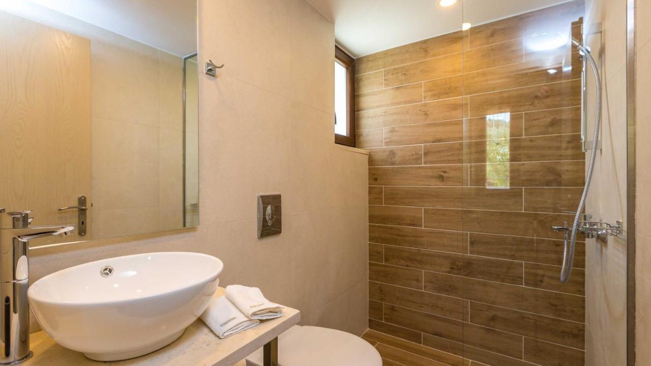 Villa Emilia I Luxury, Amazing Seaview, Next To The Town Kíssamos Exterior foto